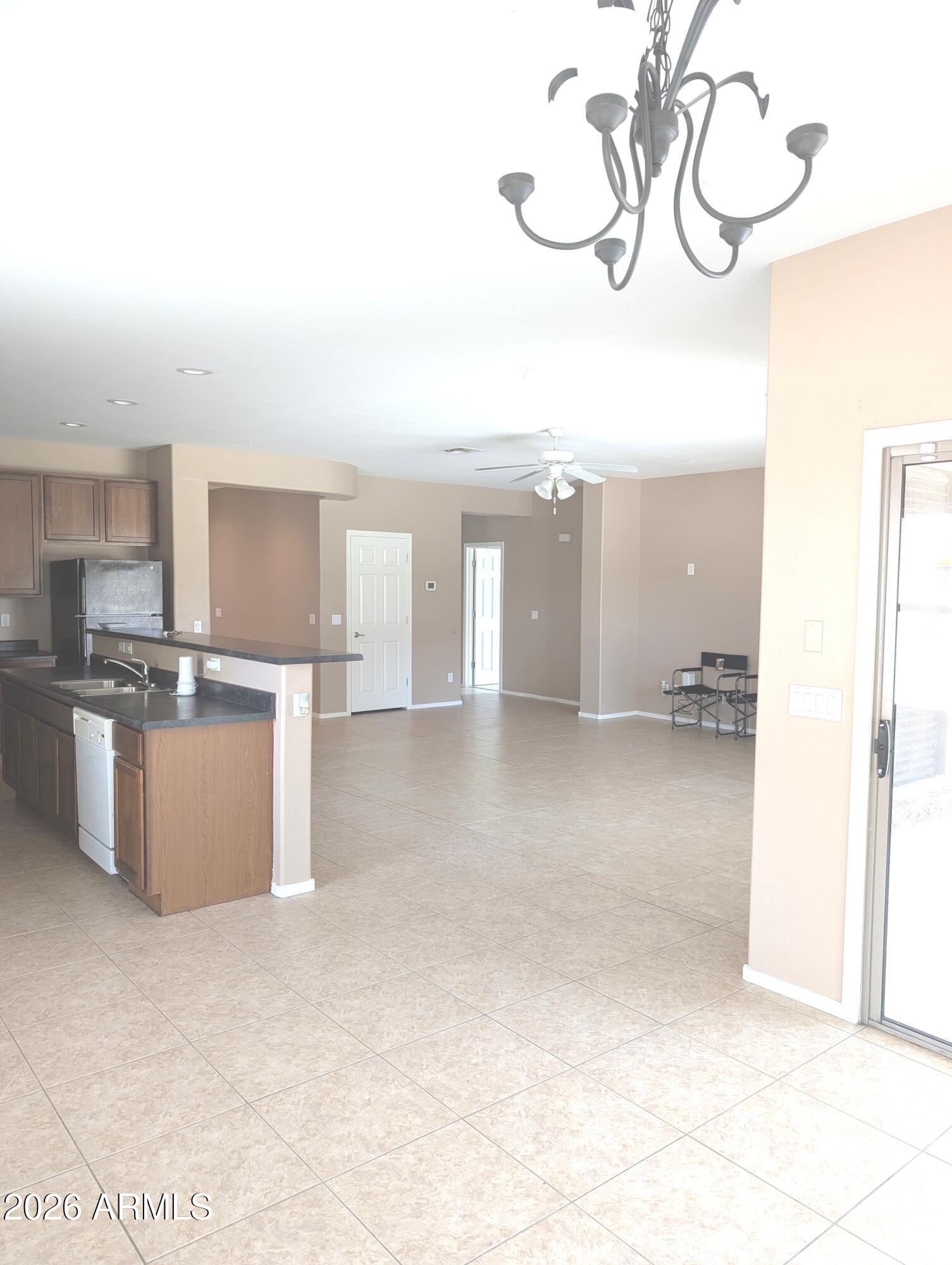 5307 West Beverly Road Laveen, AZ 85339 - Photo 14 of 30 DINING KITCHEN FAMILY