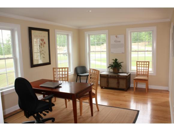 54 Sherburne Road Pelham, NH 03076 - Photo 8 of 13 Gallery Image 8