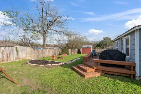 $300,000 | 1004 East 27th Street, Bryan, TX 77803