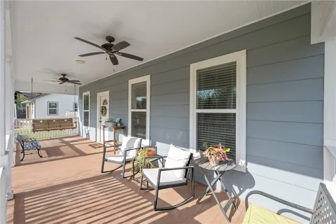 $300,000 | 1004 East 27th Street, Bryan, TX 77803