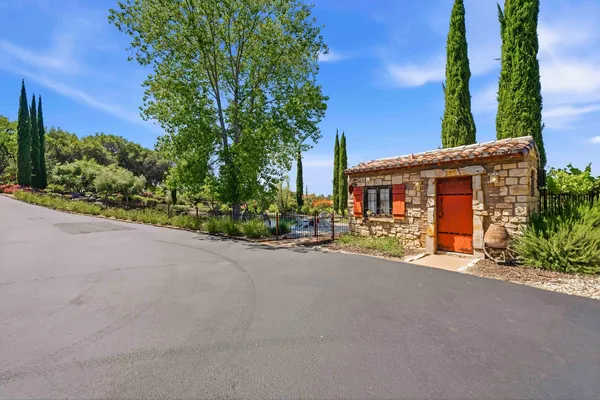 $6,725,000 | 9688 Clos Du Lac Circle, Loomis, CA 95650