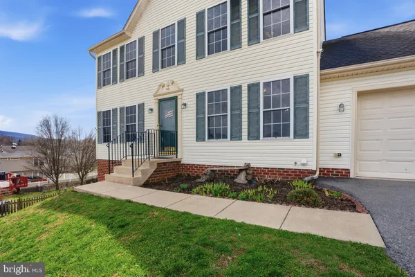 $425,000 | 104 Drew Circle, Smithsburg, MD 21783