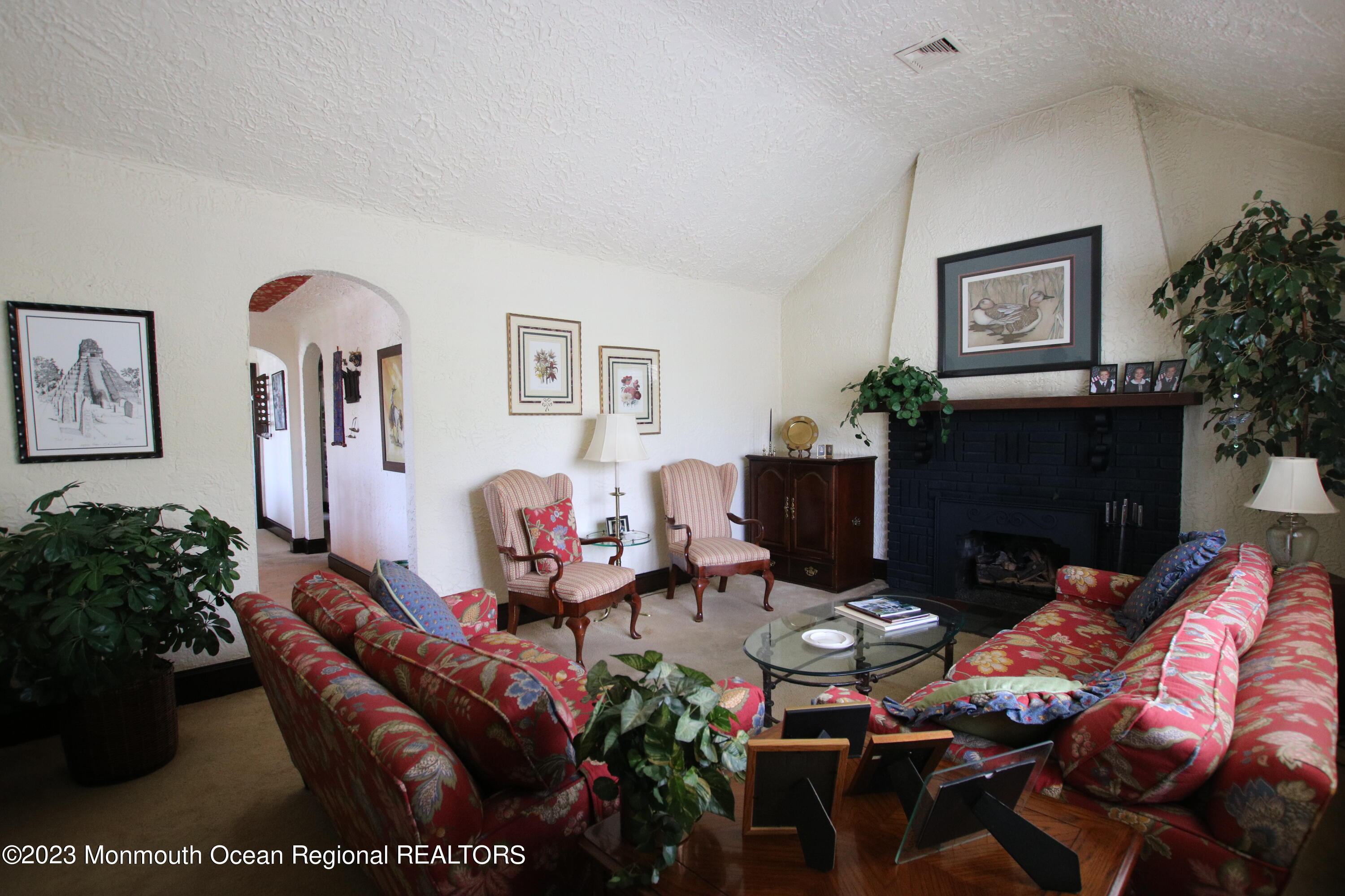 1141 Oak Road Manasquan, NJ 08736 - Photo 4 of 17 Living Room 2