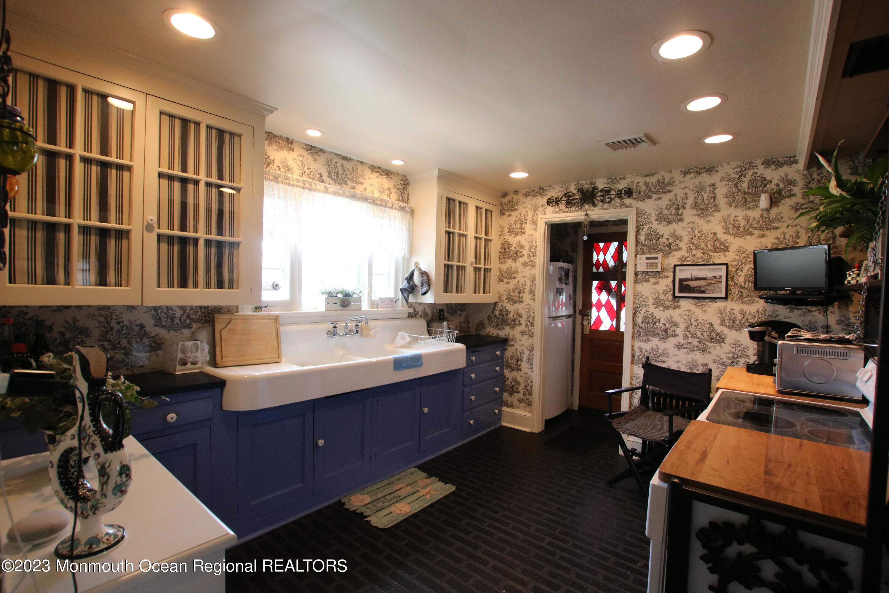 1141 Oak Road Manasquan, NJ 08736 - Photo 6 of 17 Kitchen 2