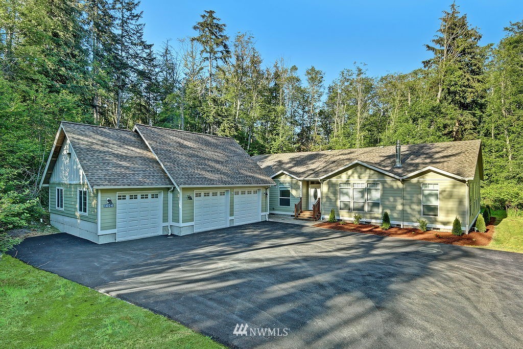1404 Eagle Ridge Road Oak Harbor, WA 98277 - Photo 1 of 19 Gallery Image 1