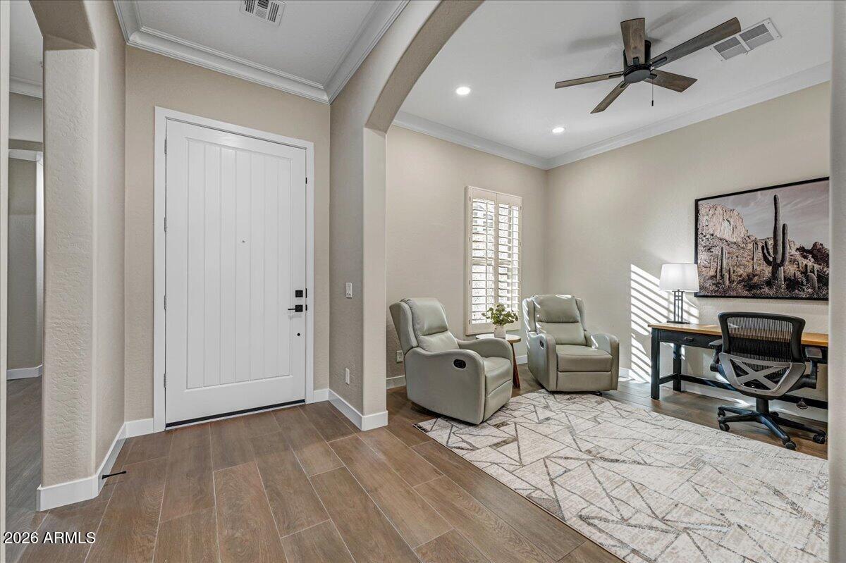 12170 West Eagle Ridge Lane Peoria, AZ 85383 - Photo 7 of 35 Foyer