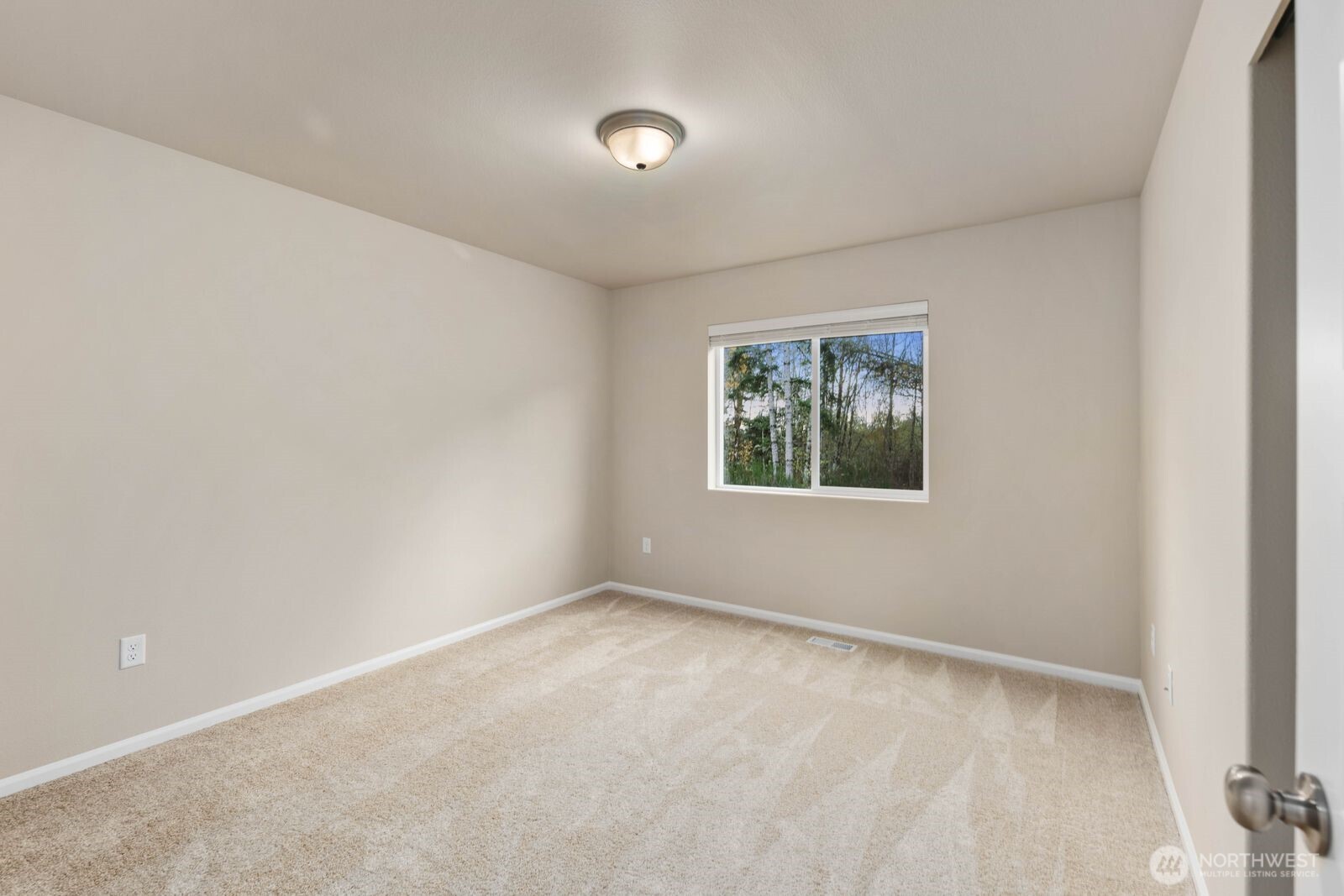 1214 Baker Hts Loop Bremerton, WA 98312 - Photo 25 of 38 an empty room with a window