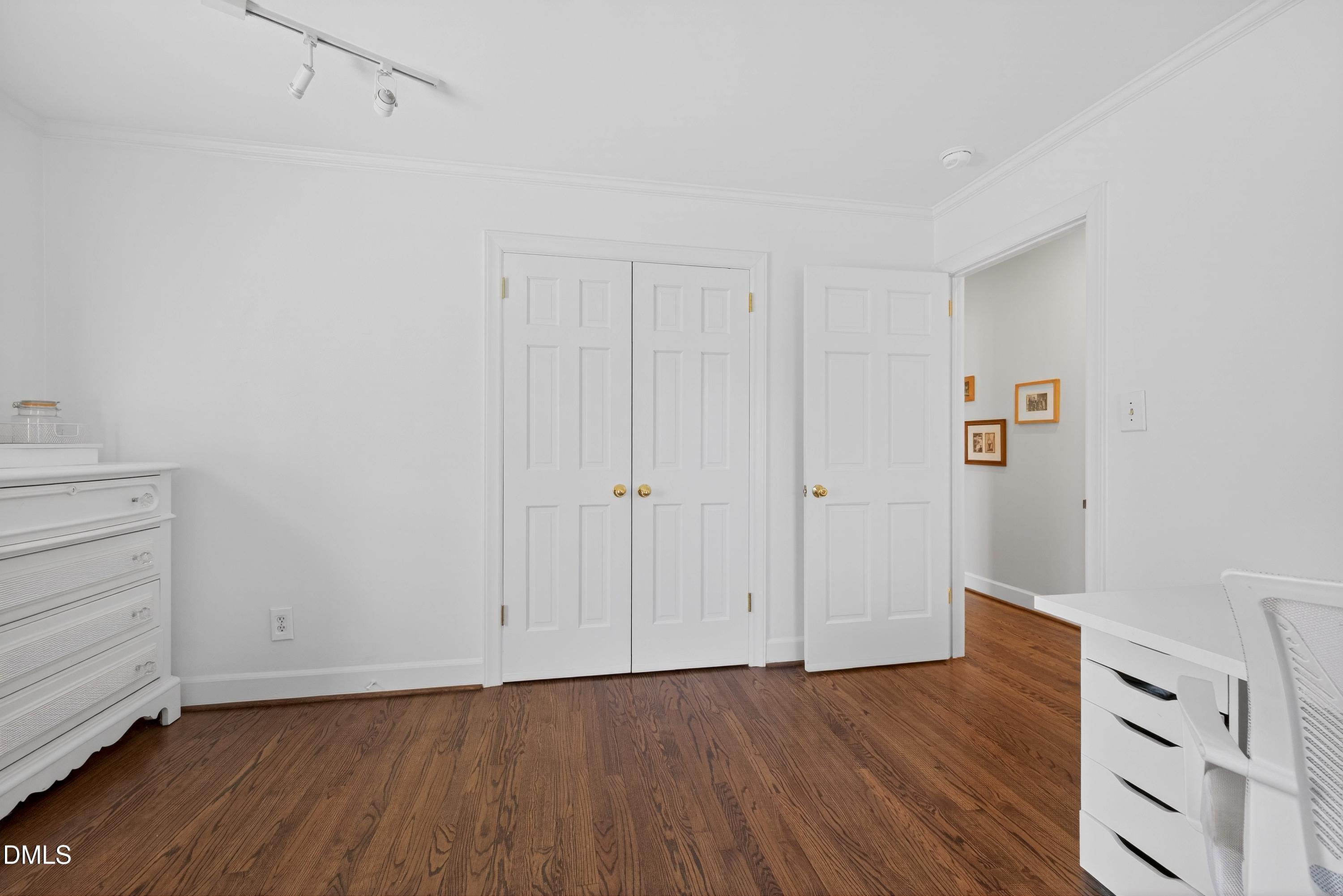 6713 Foxfire Place Raleigh, NC 27615 - Photo 34 of 89 Scene-43