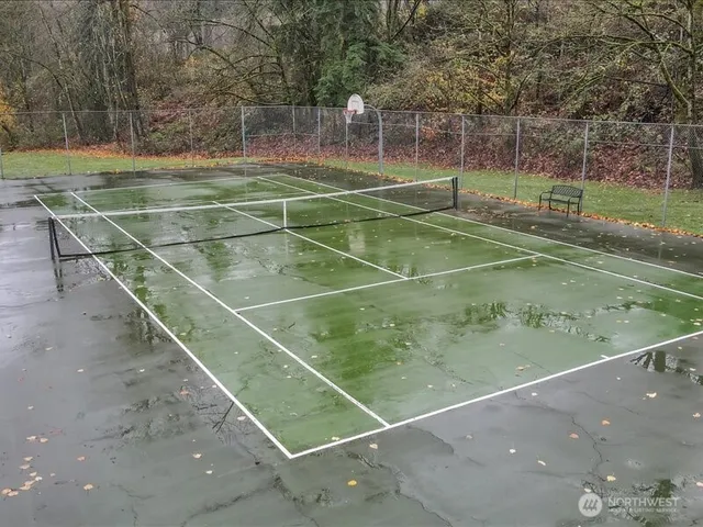 a view of a tennis court