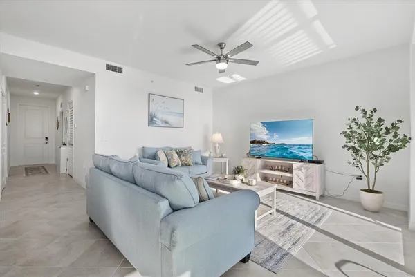 $5,000 | 17570 Opal Sand Drive, Unit 302, Venice, FL 34293