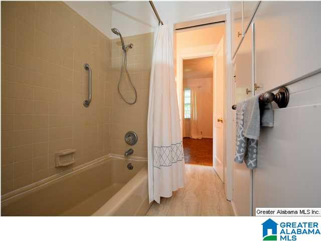 1431 Monticello Road Birmingham, AL 35210 - Photo 12 of 17