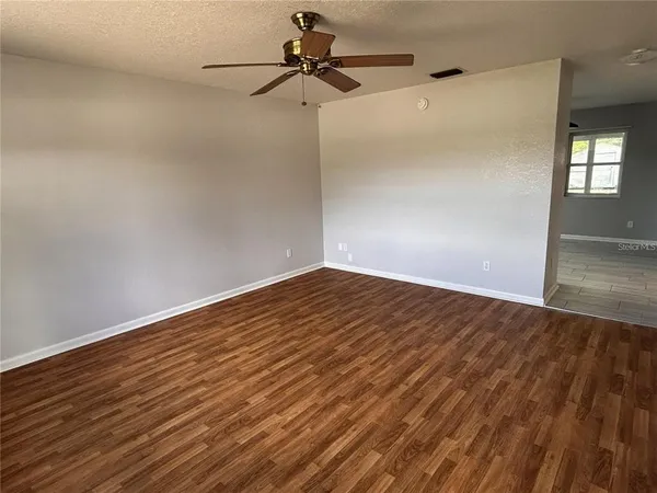 $1,200 | 911 Northwest 4th Avenue, Chiefland, FL 32626