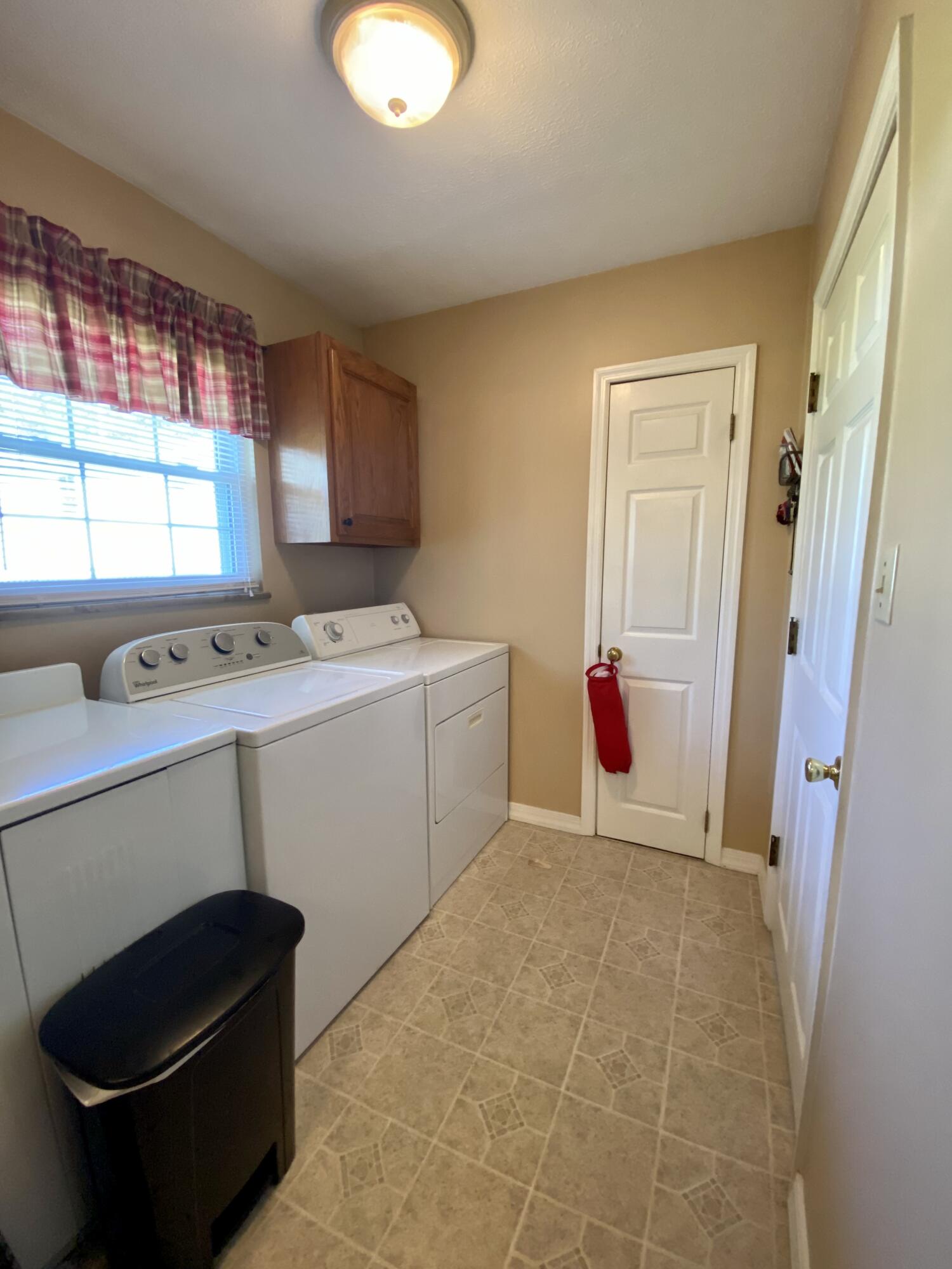10848 Mountain Road Luttrell, TN 37779 - Photo 37 of 39 LAUNDRY ROOM