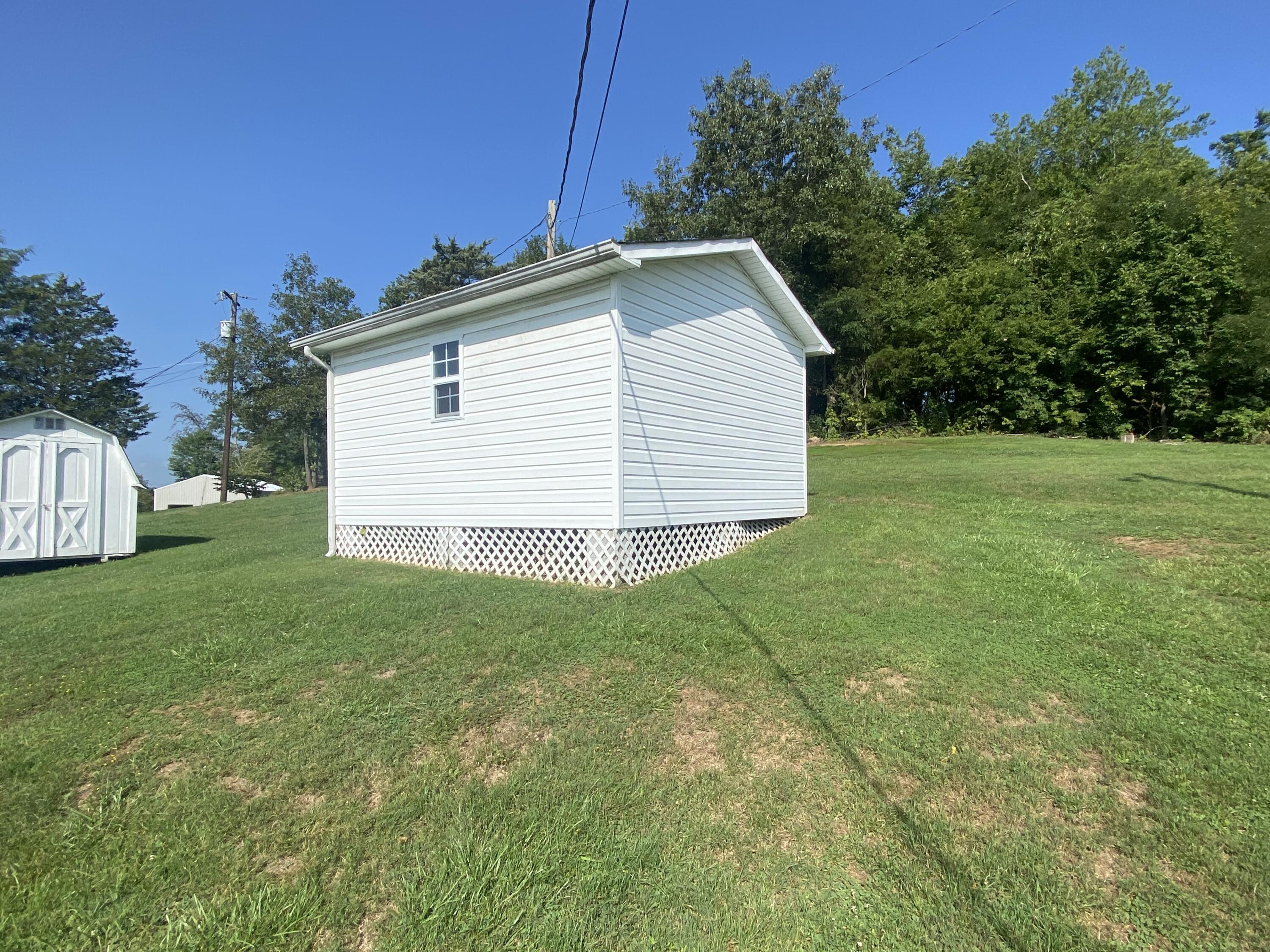 10848 Mountain Road Luttrell, TN 37779 - Photo 8 of 39 STORAGE BUILDING