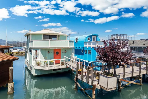 $1,799,000 | 15 Yellow Ferry Dock, Sausalito, CA 94965