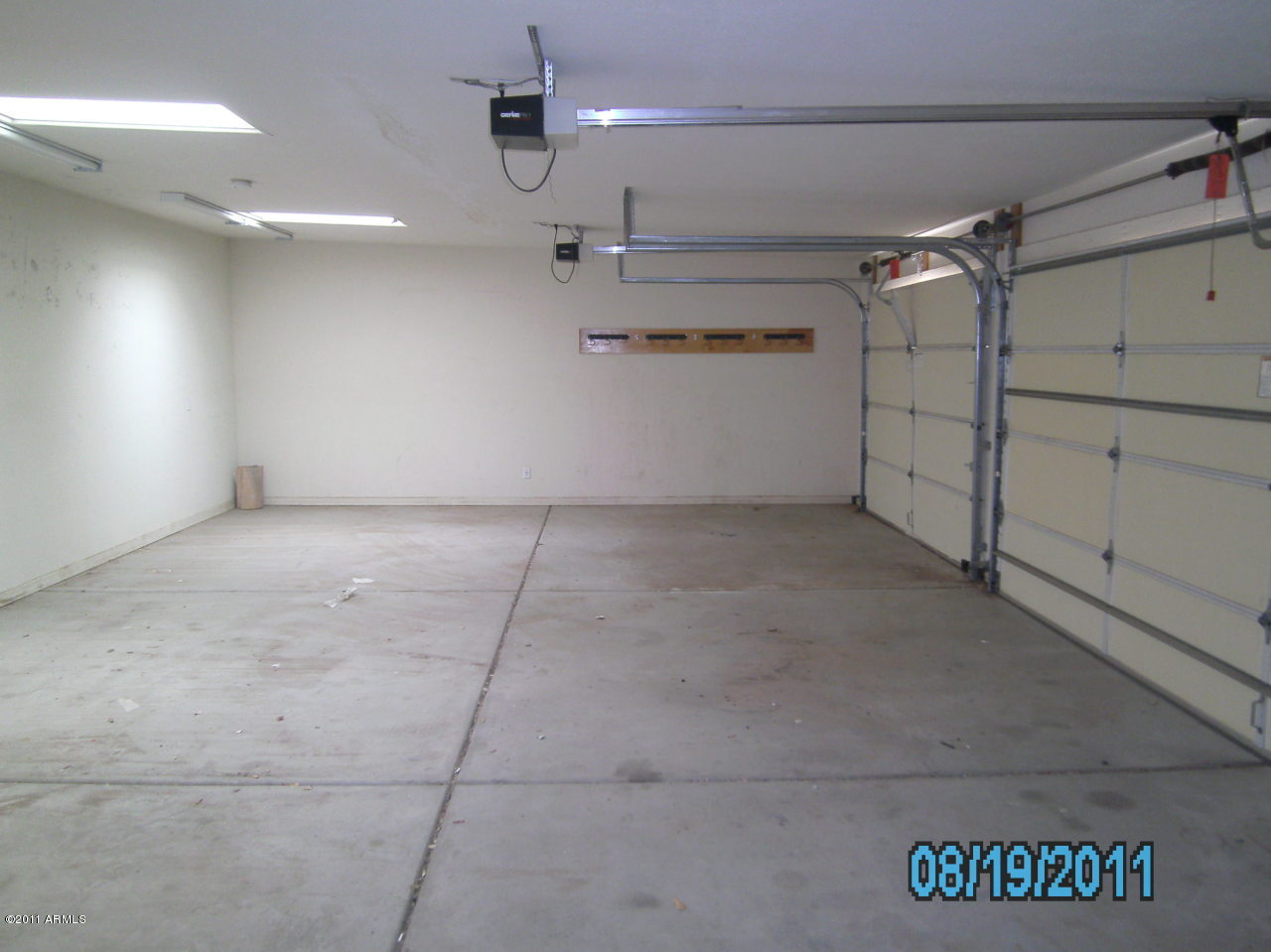 4111 East Phelps Road Phoenix, AZ 85032 - Photo 26 of 32 Garage