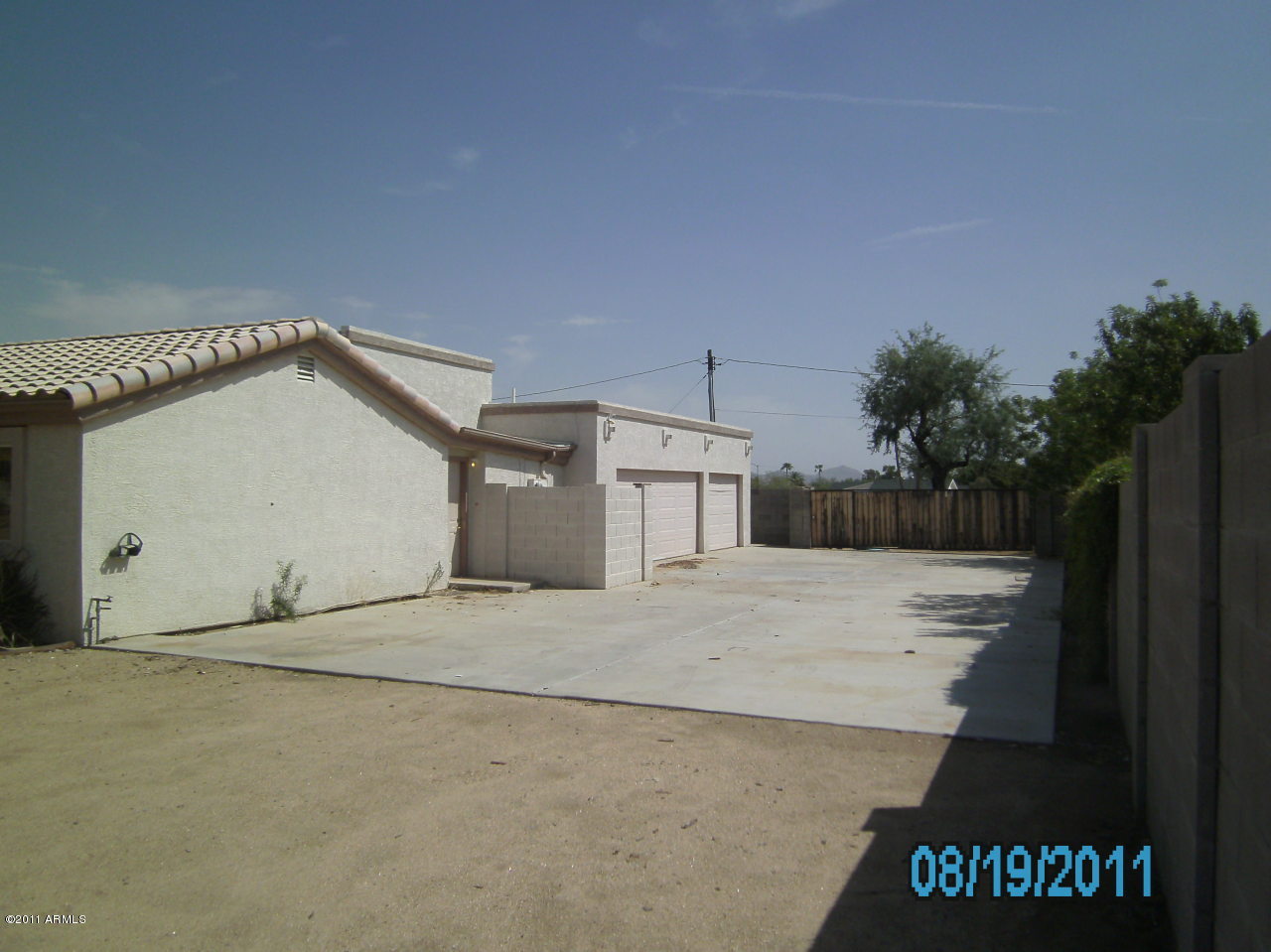 4111 East Phelps Road Phoenix, AZ 85032 - Photo 5 of 32 Side, Driveway & Garage