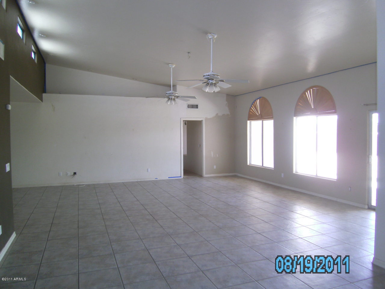 4111 East Phelps Road Phoenix, AZ 85032 - Photo 10 of 32 Great Room