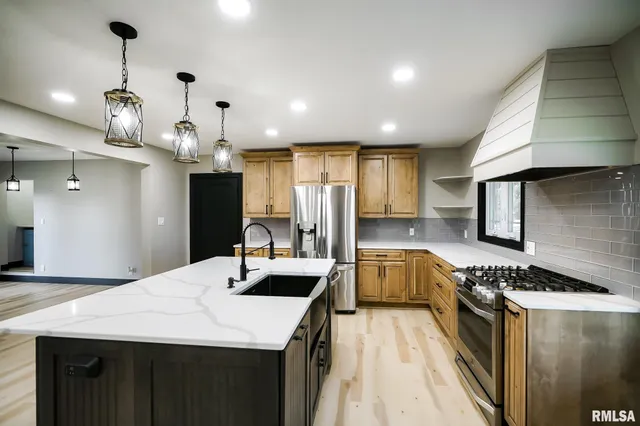 $479,900 | 9825 North Route 91, Peoria, IL 61614