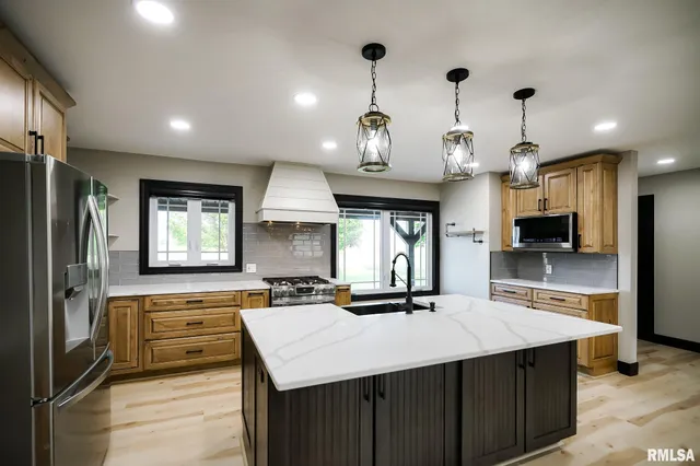 $479,900 | 9825 North Route 91, Peoria, IL 61614