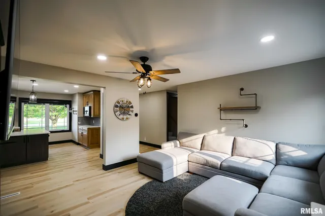 $479,900 | 9825 North Route 91, Peoria, IL 61614