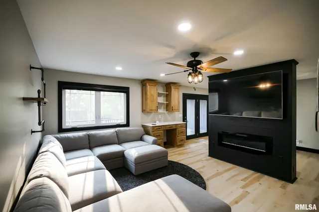 $479,900 | 9825 North Route 91, Peoria, IL 61614