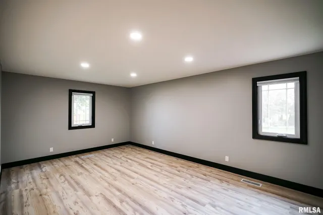 $479,900 | 9825 North Route 91, Peoria, IL 61614