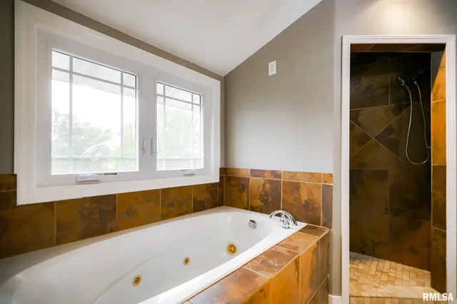 $479,900 | 9825 North Route 91, Peoria, IL 61614