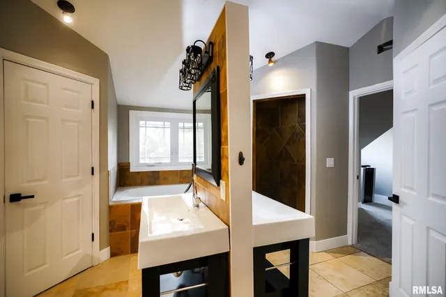 $479,900 | 9825 North Route 91, Peoria, IL 61614