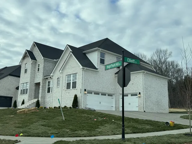 $1,249,990 | 6001 Elliott Court, Arrington, TN 37014