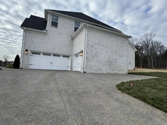 $1,249,990 | 6001 Elliott Court, Arrington, TN 37014