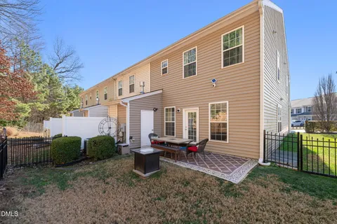 $350,000 | 908 Consortium Drive, Raleigh, NC 27603