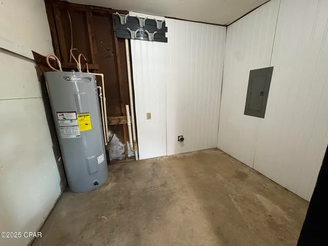 $179,900 | 8126 Adams Street, Sneads, FL 32460