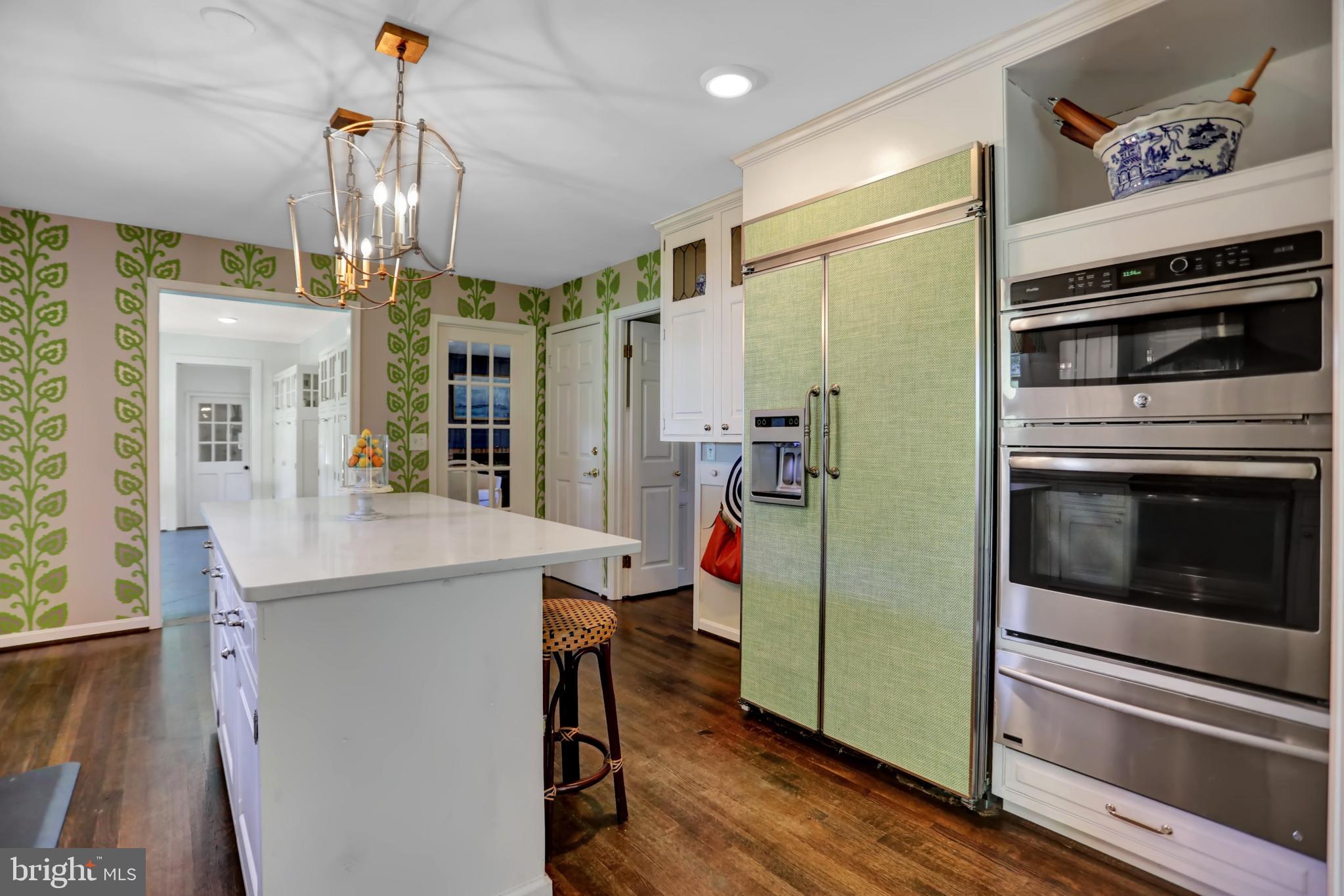 1813 Thornton Ridge Road Baltimore, MD 21204 - Photo 12 of 42 Kitchen