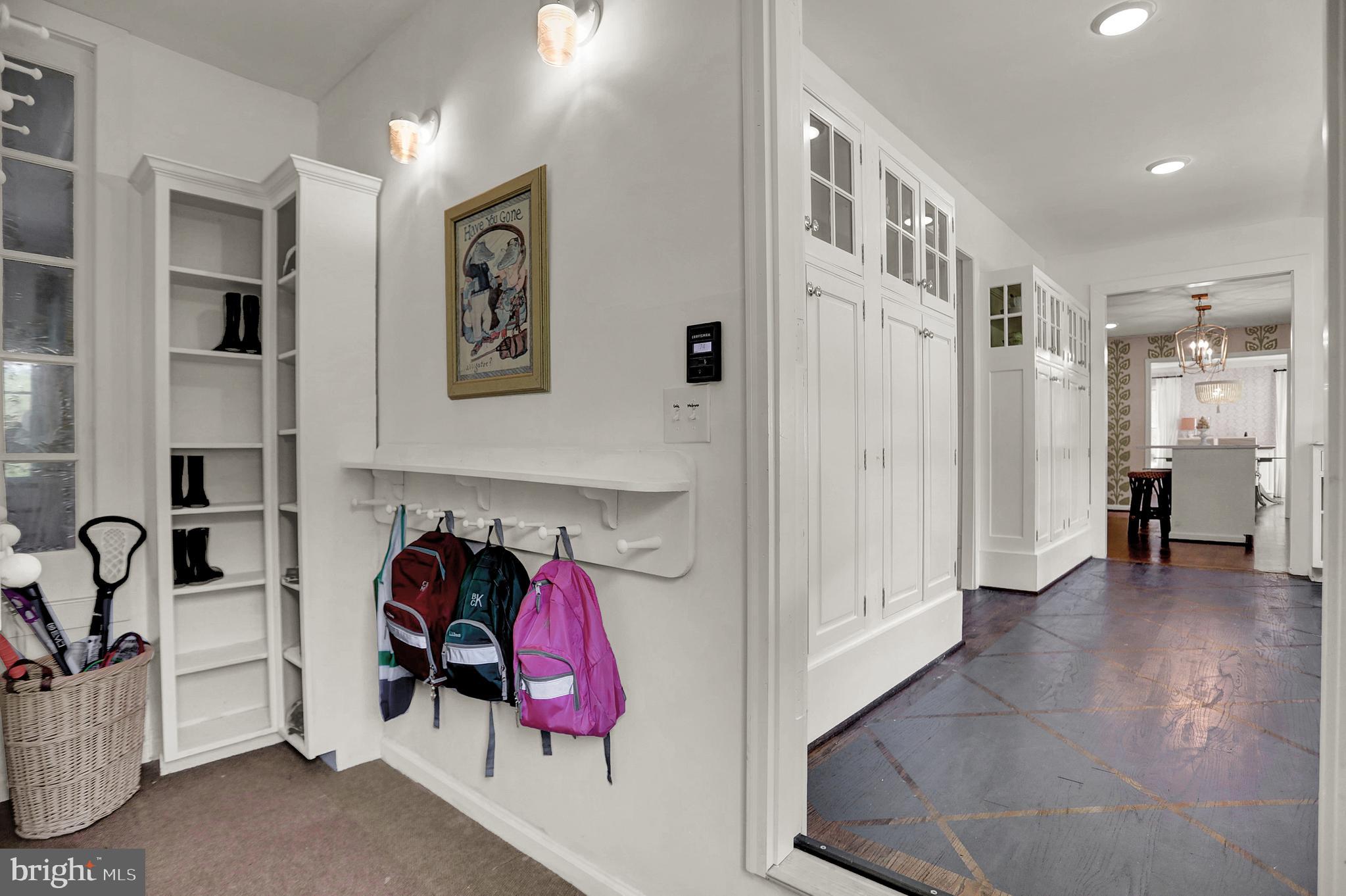 1813 Thornton Ridge Road Baltimore, MD 21204 - Photo 15 of 42 Mudroom