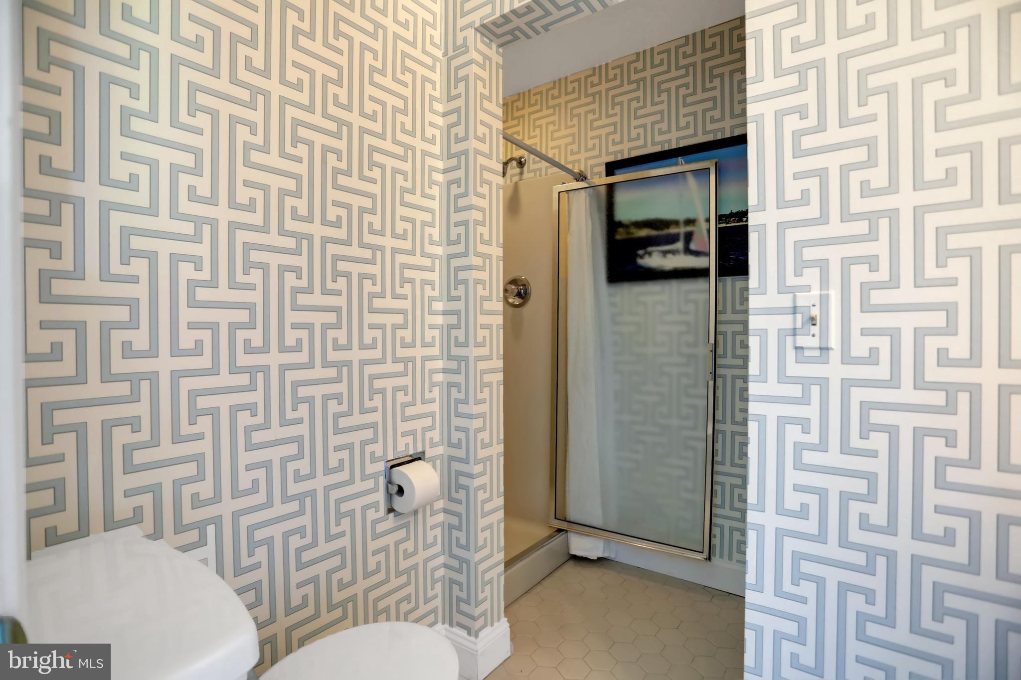 1813 Thornton Ridge Road Baltimore, MD 21204 - Photo 22 of 42 En Suite Bath