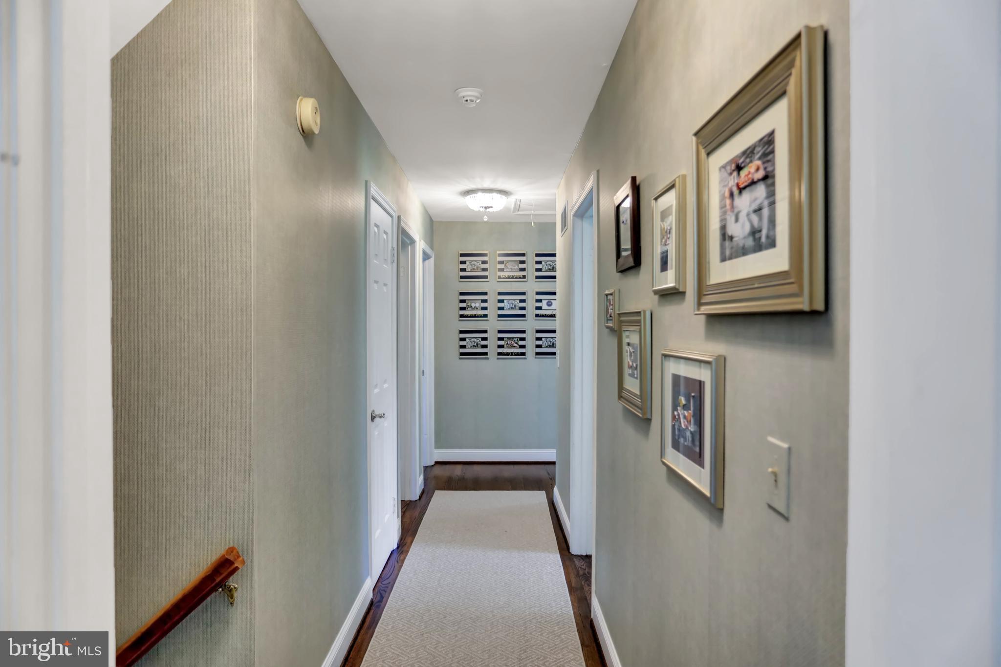 1813 Thornton Ridge Road Baltimore, MD 21204 - Photo 24 of 42 Hallway