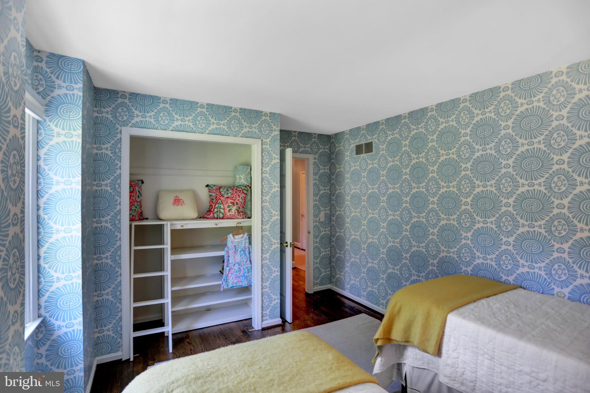 1813 Thornton Ridge Road Baltimore, MD 21204 - Photo 30 of 42 Bedroom
