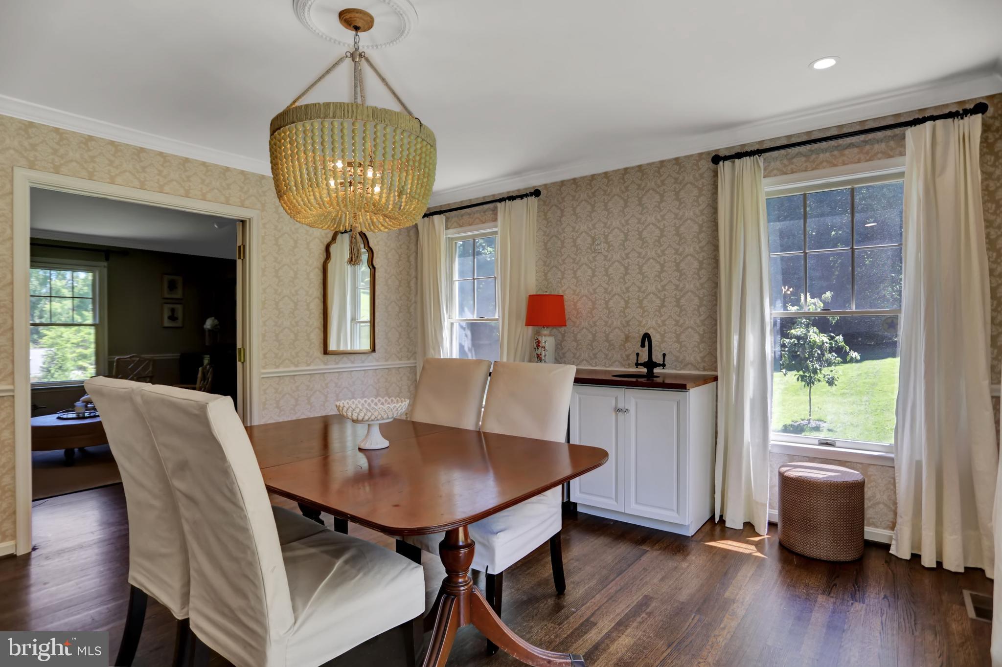 1813 Thornton Ridge Road Baltimore, MD 21204 - Photo 10 of 42 Dining Room