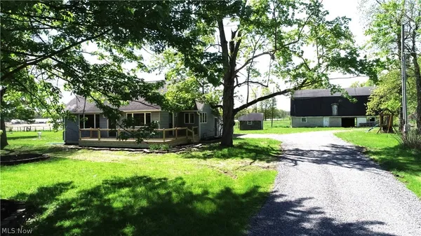 $359,900 | 4191 Hallock Young Road, Newton Falls, OH 44444