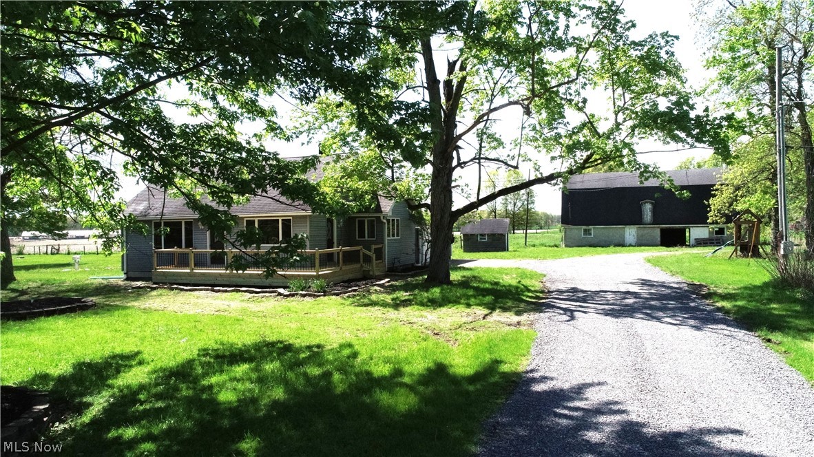 4191 Hallock Young Road Newton Falls, OH 44444 - Photo 1 of 38 front