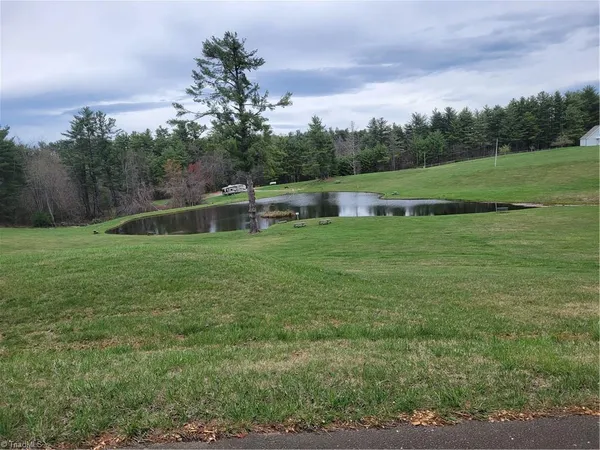 $49,900 | 184 Club House Drive, Ennice, NC 28623