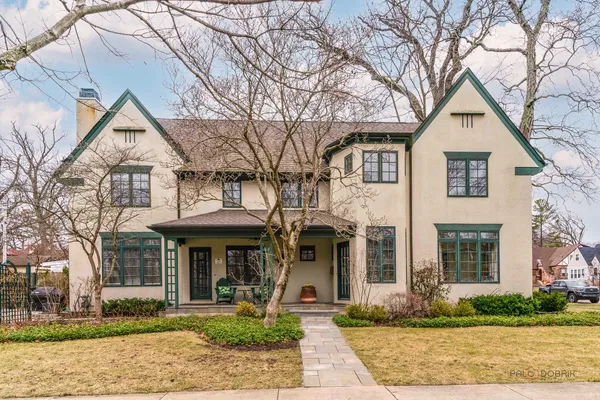 $1,450,000 | 249 East Sheridan Place, Lake Bluff, IL 60044