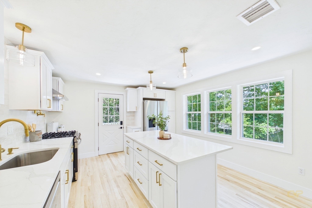 24 David Road Westport, MA 02790 - Photo 11 of 39