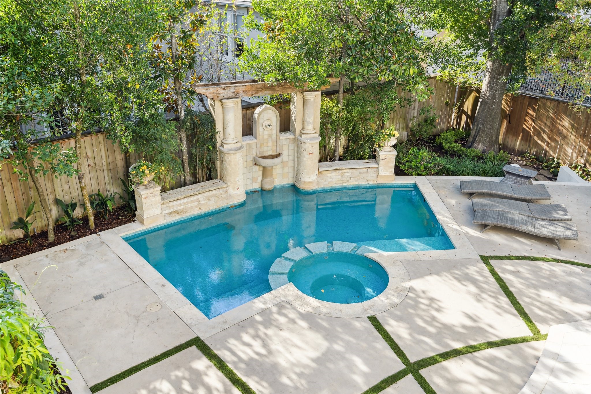 1804 Bolsover Street Houston, TX 77005 - Photo 37 of 46 View of the pool from the balcony.