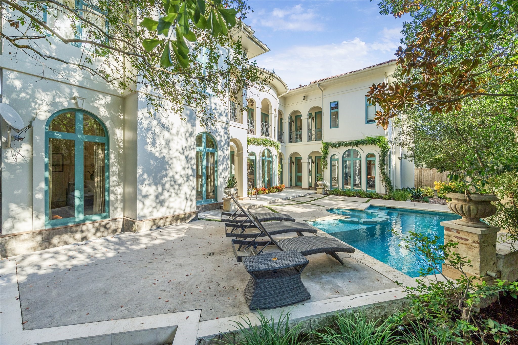 1804 Bolsover Street Houston, TX 77005 - Photo 41 of 46 The home is as beautiful from the back as it is from the front.