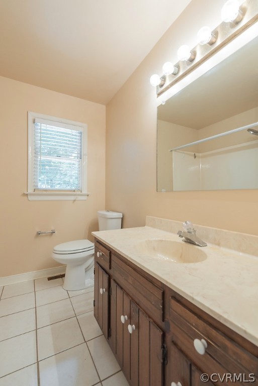 14007 Turtle Hill Road Midlothian, VA 23112 - Photo 24 of 40 a bathroom with a sink a toilet and a mirror