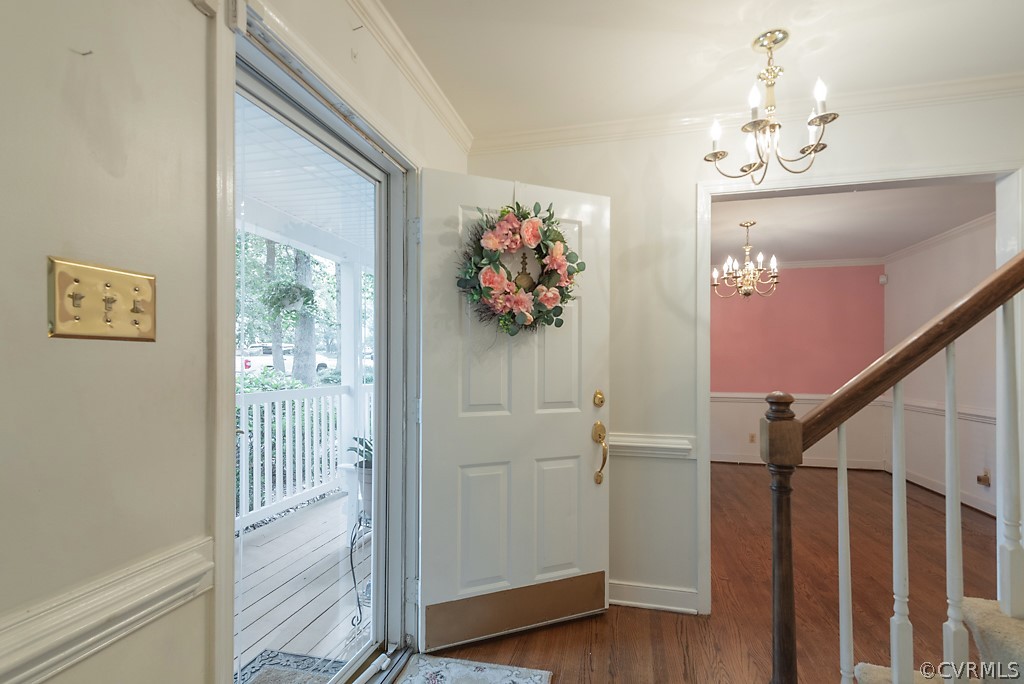 14007 Turtle Hill Road Midlothian, VA 23112 - Photo 6 of 40 a view of a hallway with wooden floor and entryway