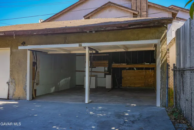 $3,250 | 3063 Randolph Street, Huntington Park, CA 90255