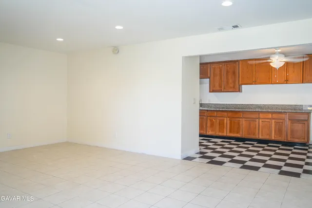 $3,250 | 3063 Randolph Street, Huntington Park, CA 90255